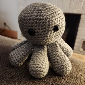 Crochet octopus with or without babies